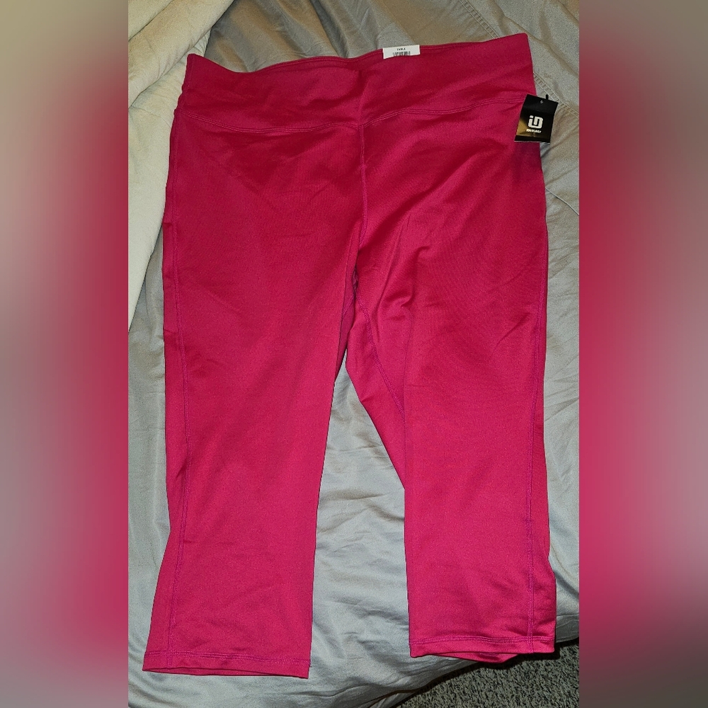 Ideology Bright Pink Crop Leggings